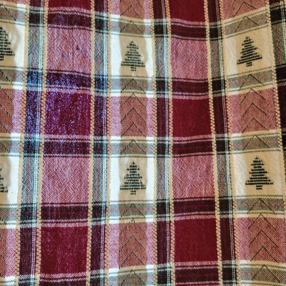 Two Holiday/All Occasion 78in×55in Table Cloths Unisex - Picture 8 of 11